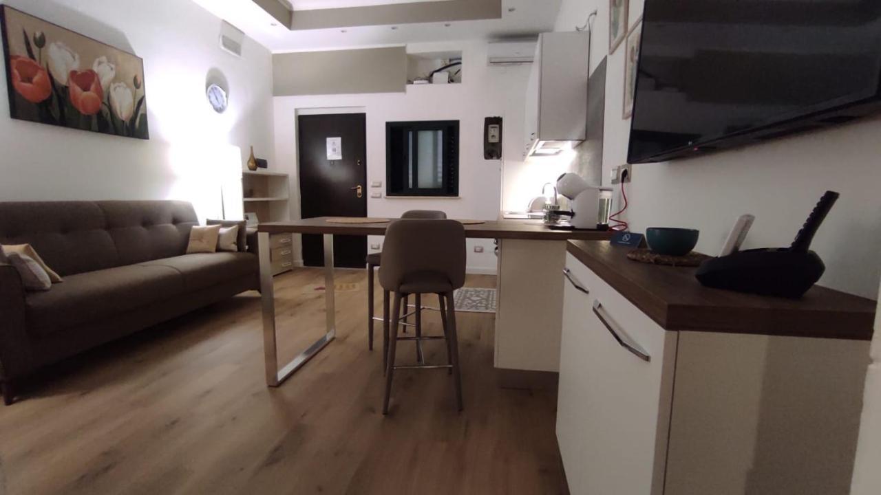 Marina Apartments Catanzaro Buitenkant foto